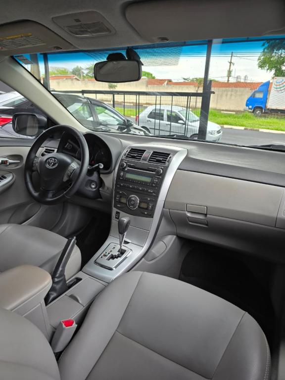 TOYOTA Corolla - Foto