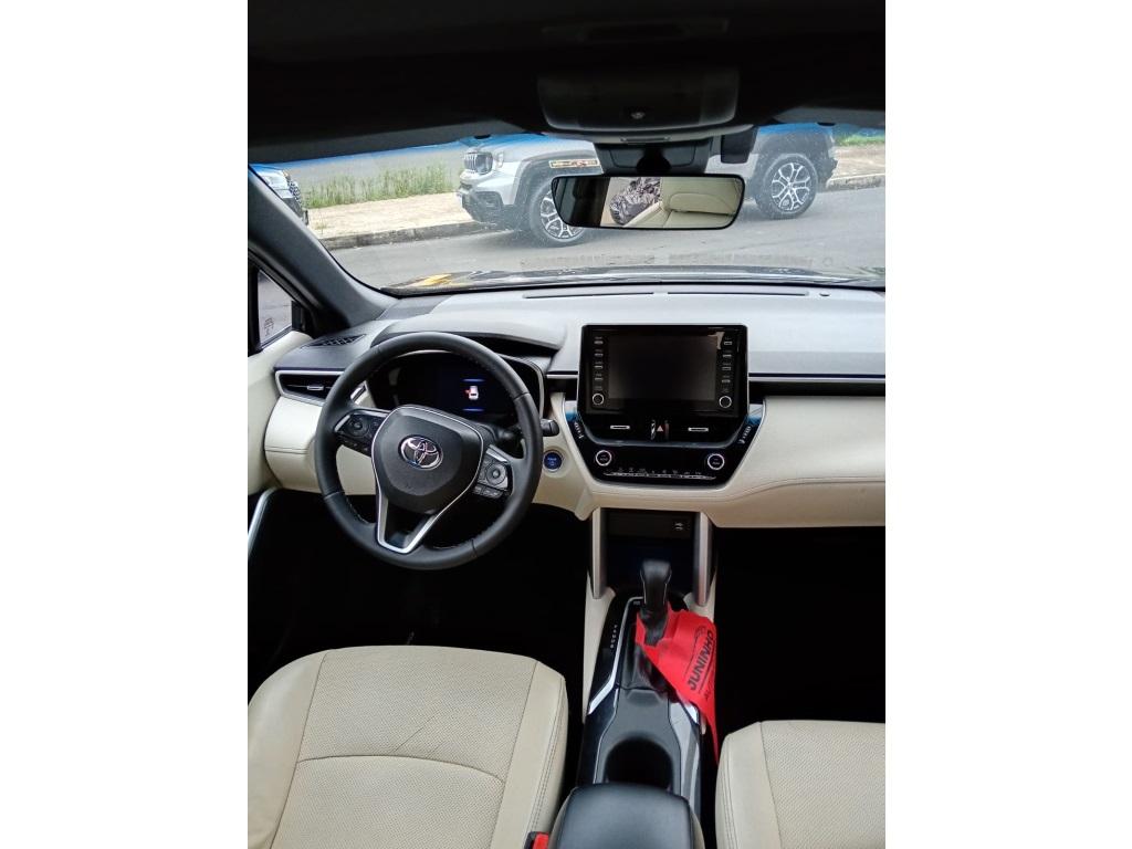 TOYOTA Corolla Cross - Foto