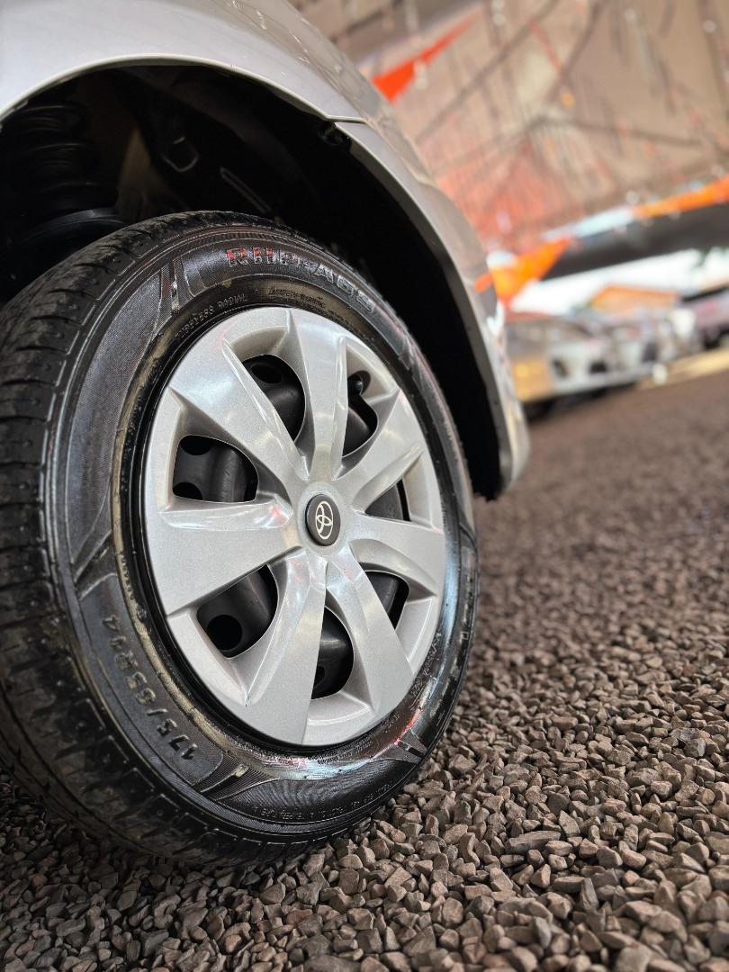 TOYOTA Etios Hatch - Foto