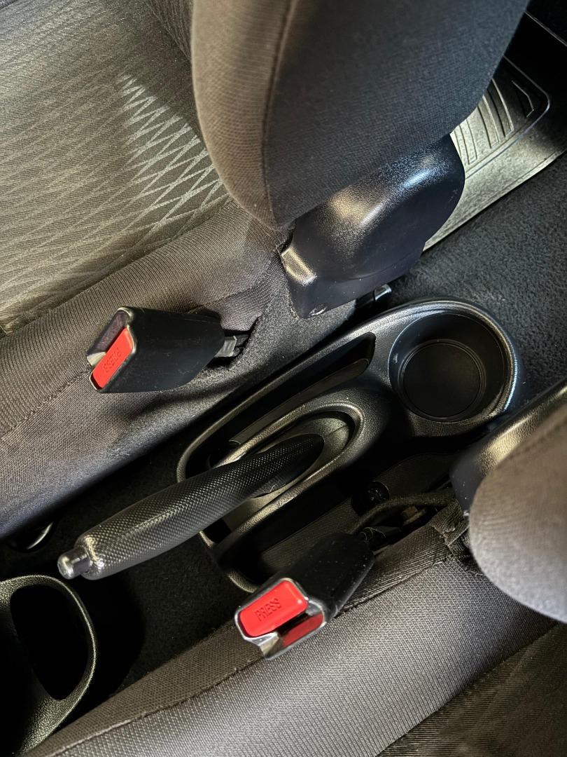 TOYOTA Etios Hatch - Foto