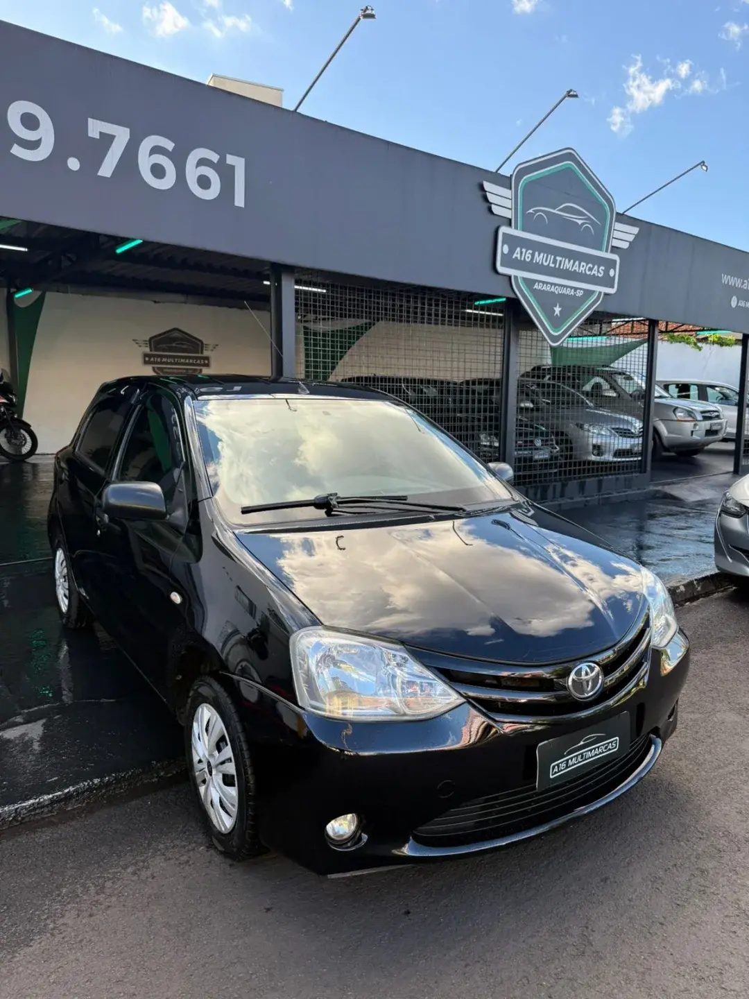 TOYOTA Etios Hatch