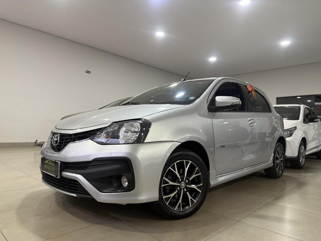 TOYOTA Etios Hatch