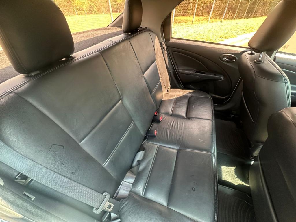 TOYOTA Etios Sedan - Miniatura