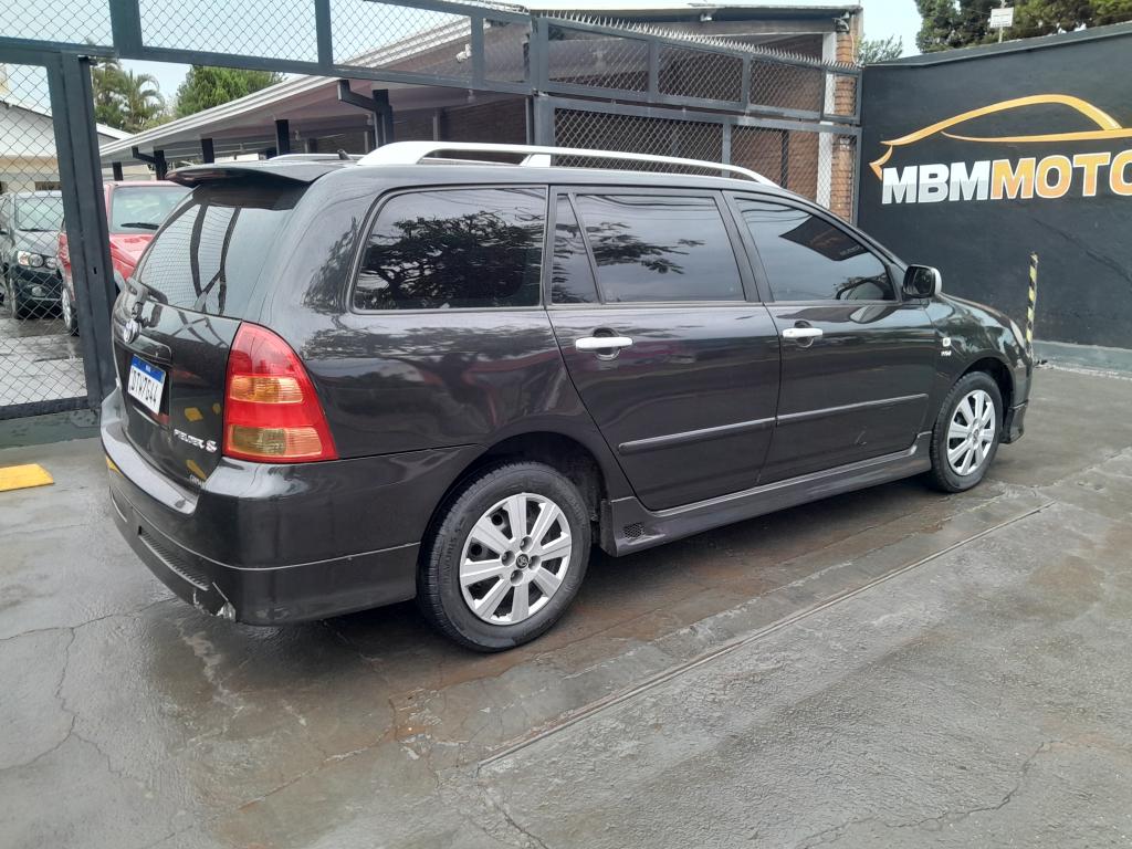 TOYOTA Fielder - Foto