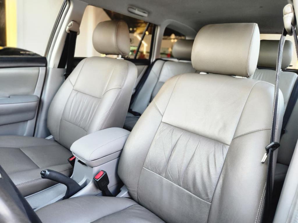 TOYOTA Fielder - Foto