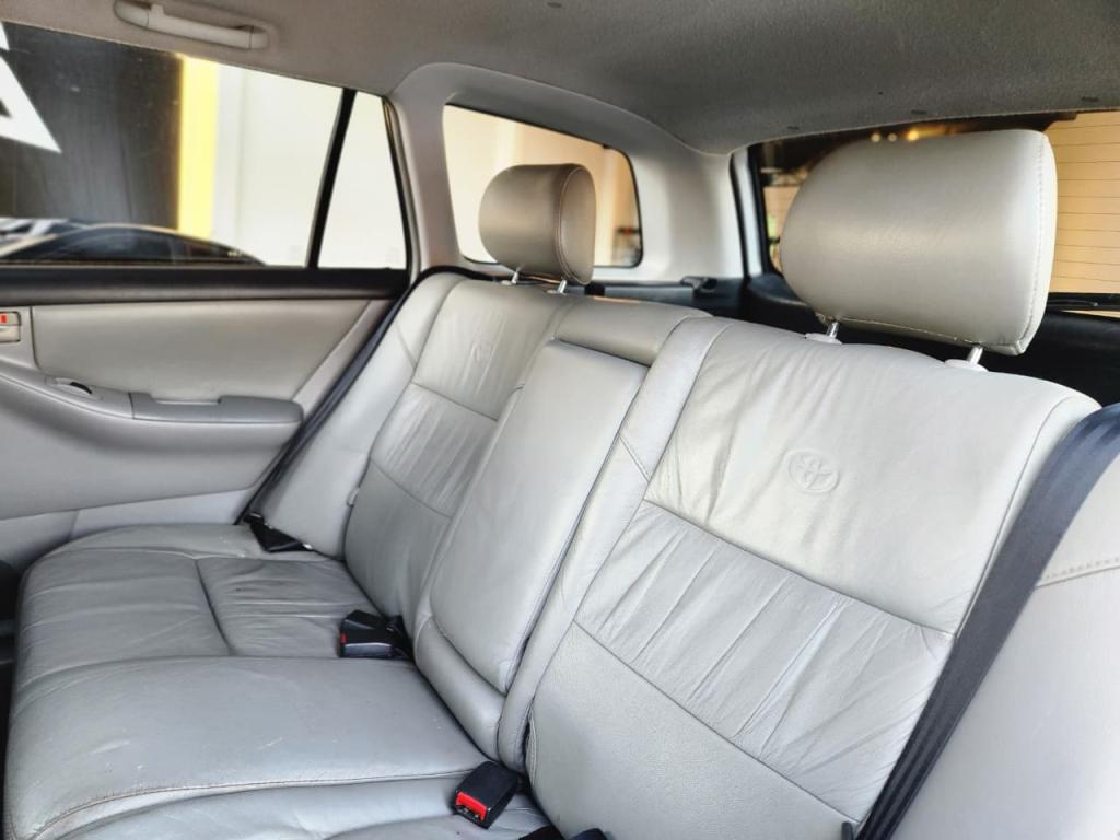 TOYOTA Fielder - Foto