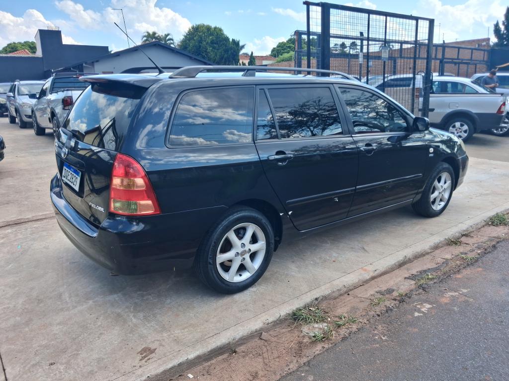 TOYOTA Fielder - Foto