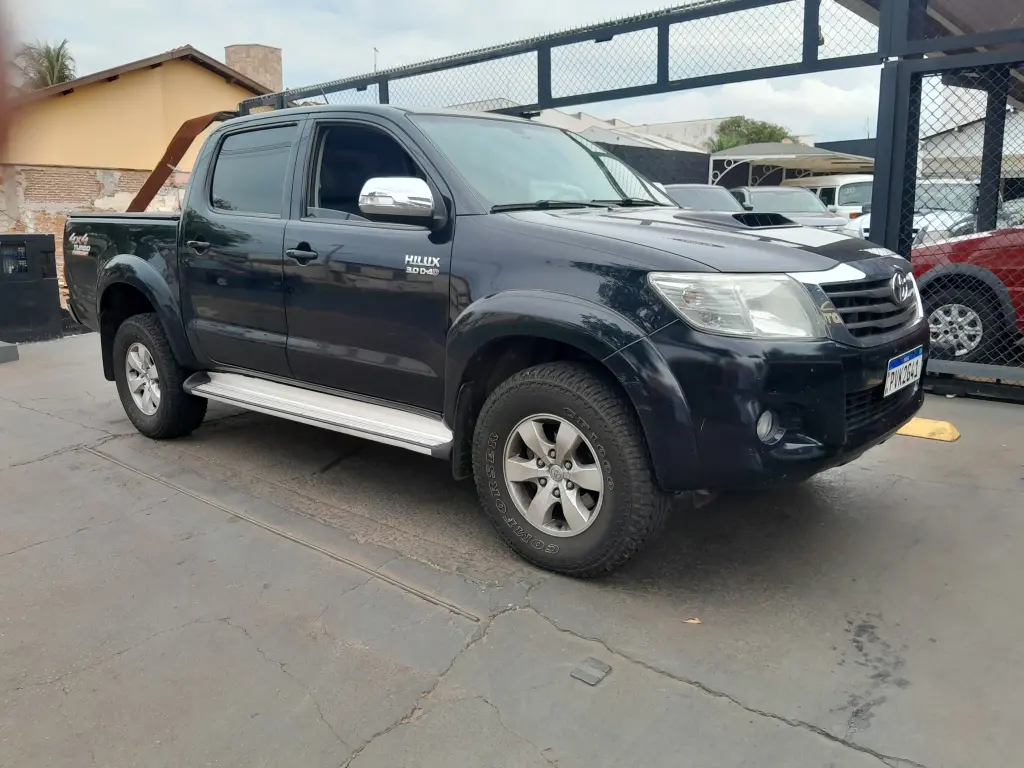 TOYOTA Hilux Caminhonete