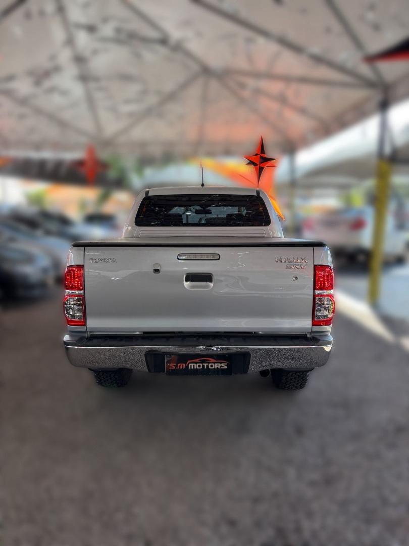 TOYOTA Hilux Caminhonete - Foto