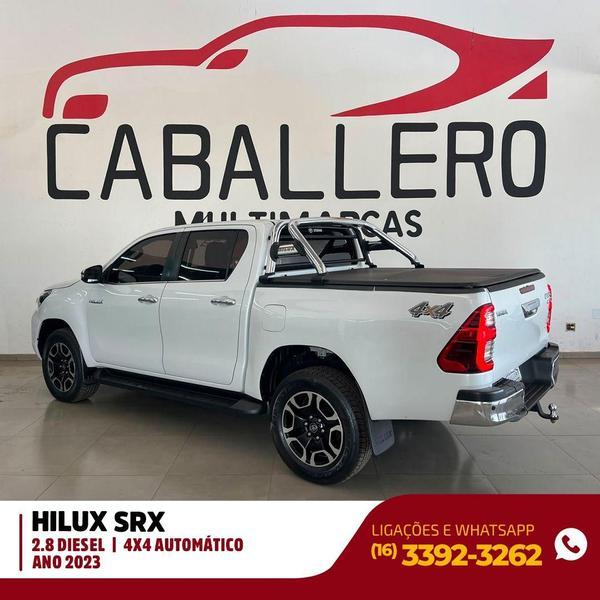 TOYOTA Hilux Caminhonete - Foto