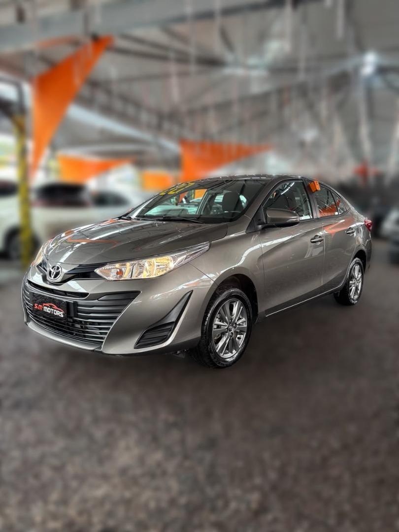 TOYOTA Yaris Sedan