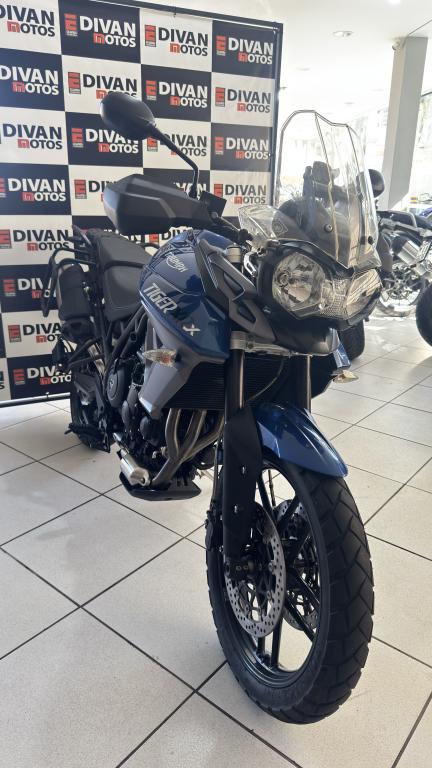 TRIUMPH Tiger 800 - Foto
