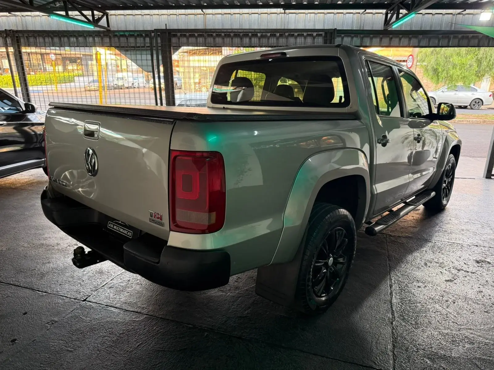 VOLKSWAGEN Amarok - Foto