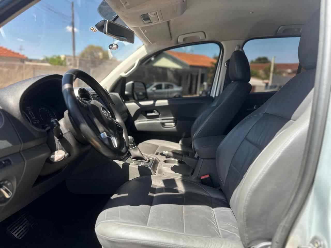 VOLKSWAGEN Amarok - Foto