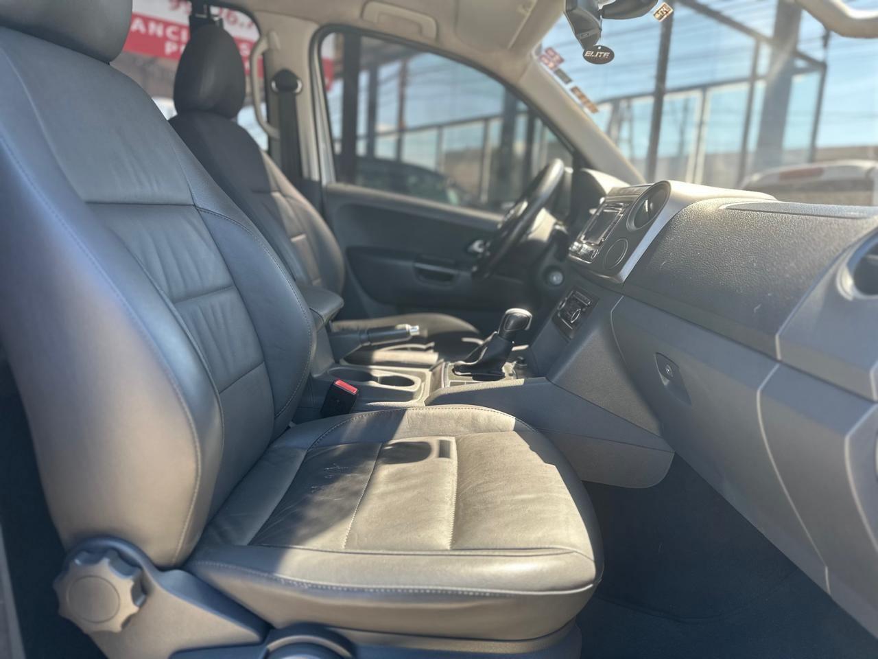 VOLKSWAGEN Amarok - Foto