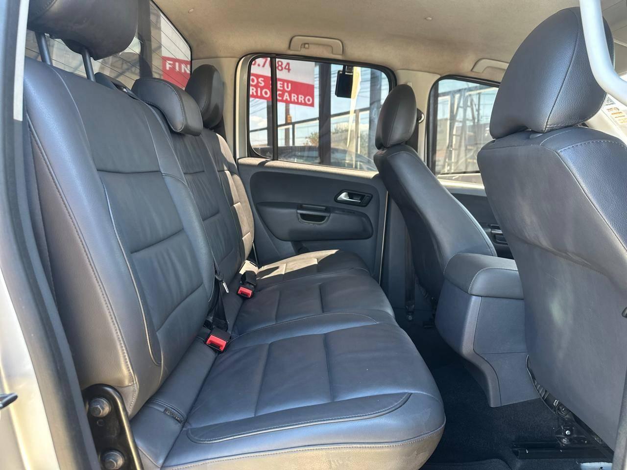 VOLKSWAGEN Amarok - Foto