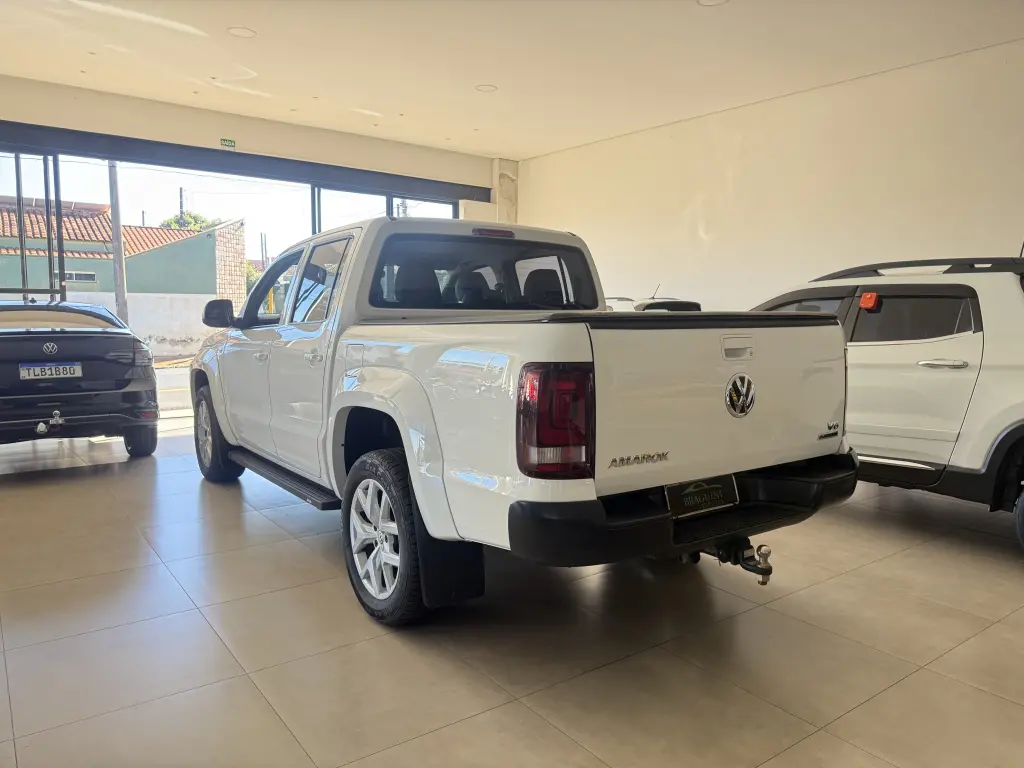VOLKSWAGEN Amarok - Foto