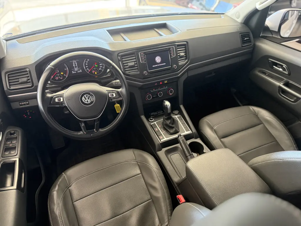VOLKSWAGEN Amarok - Foto