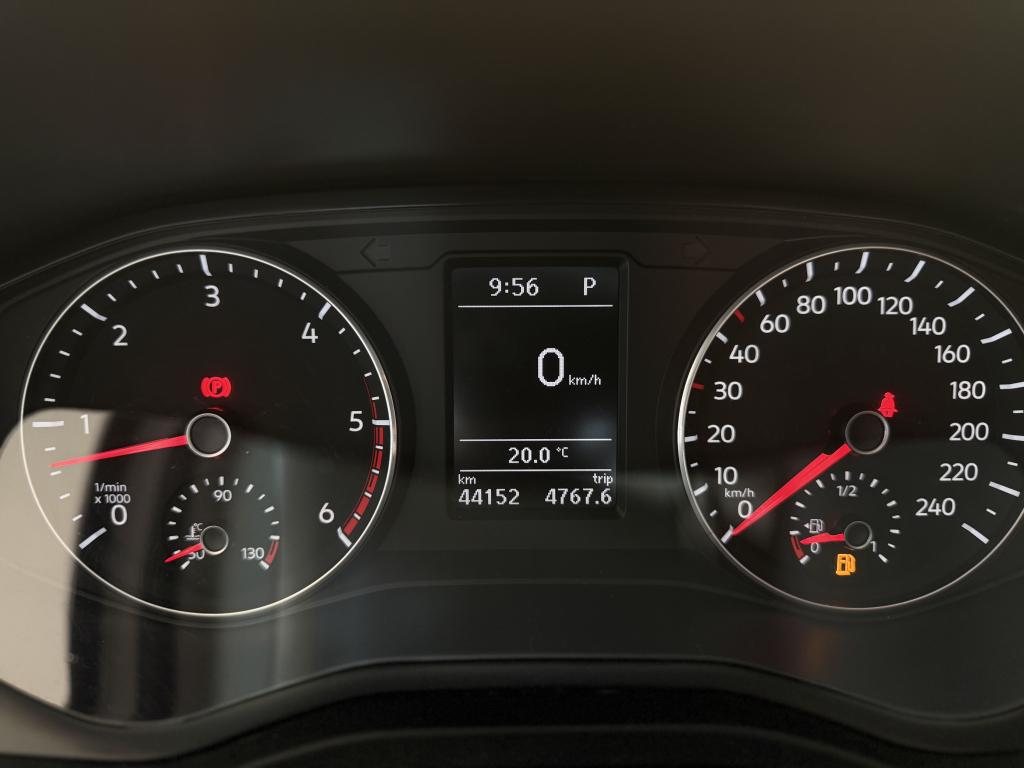 VOLKSWAGEN Amarok - Foto