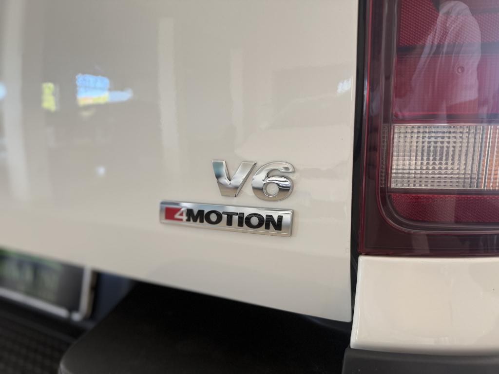 VOLKSWAGEN Amarok - Foto