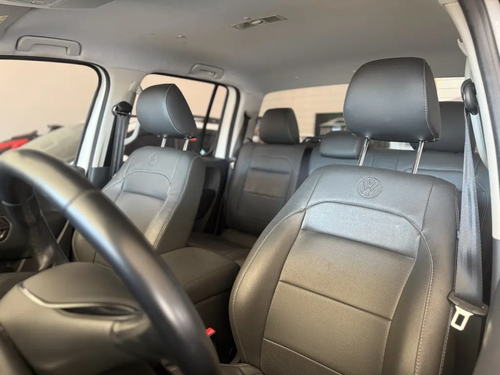 VOLKSWAGEN Amarok - Foto