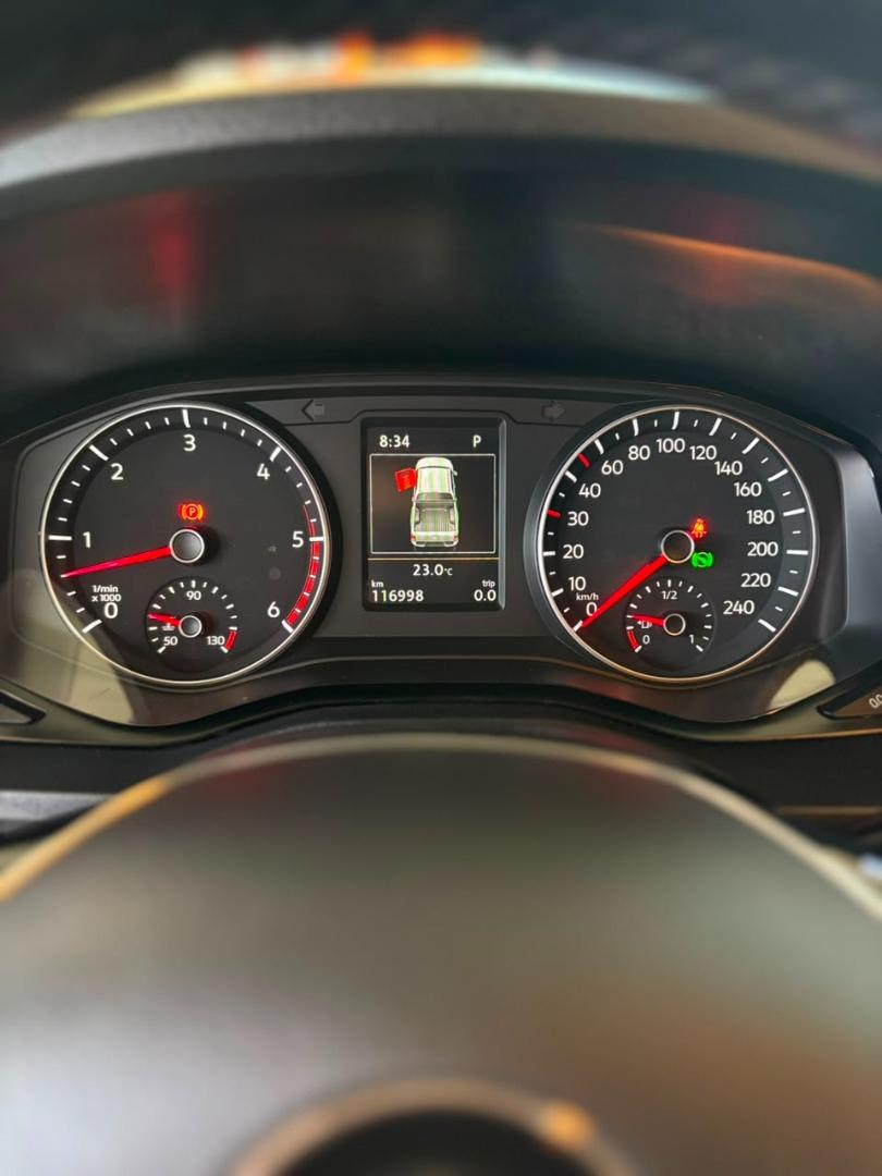 VOLKSWAGEN Amarok - Foto