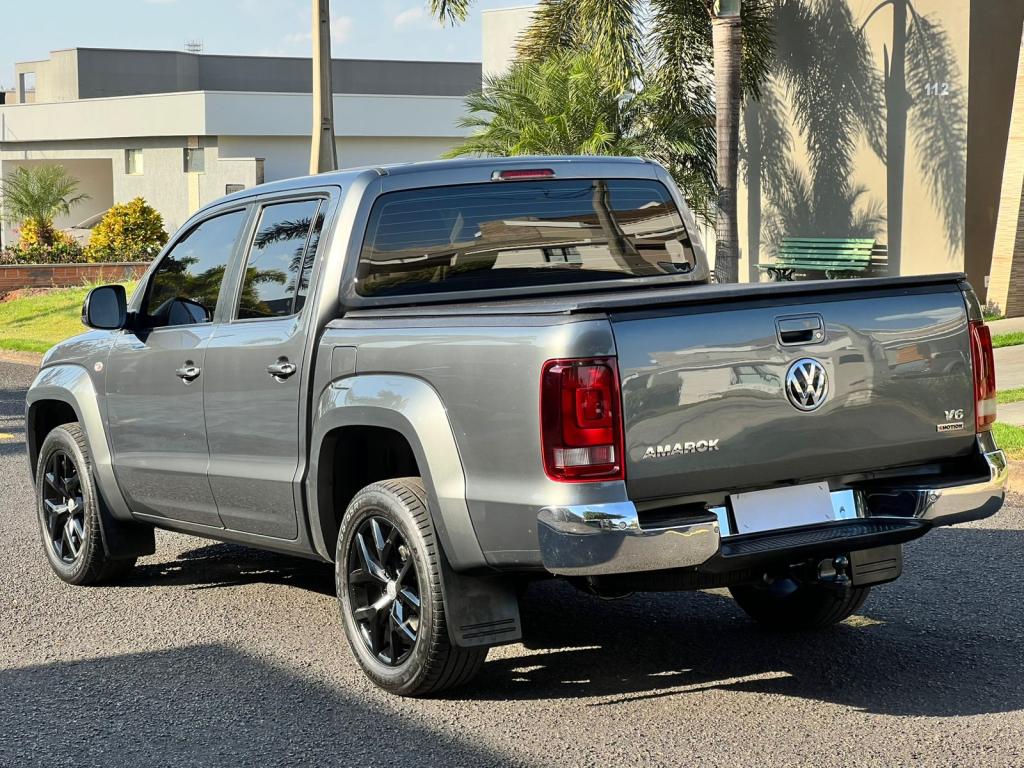 VOLKSWAGEN Amarok - Foto