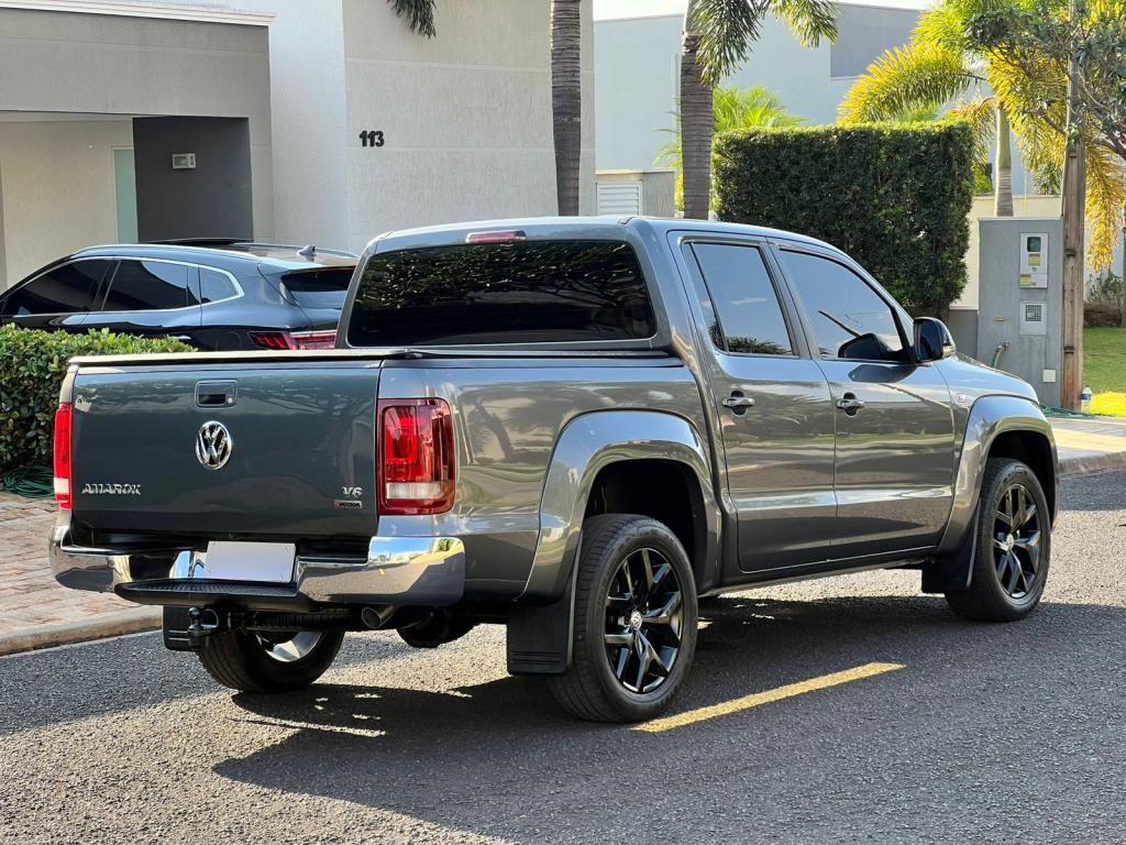 VOLKSWAGEN Amarok - Foto