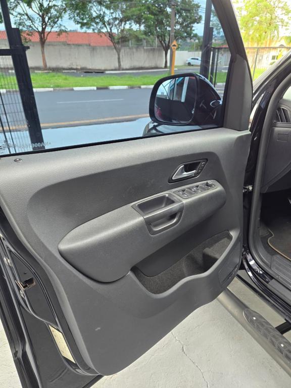 VOLKSWAGEN Amarok - Foto