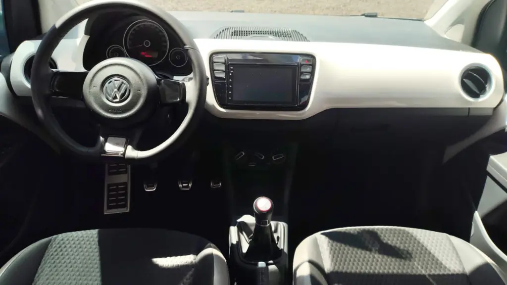 VOLKSWAGEN Cross UP - Foto