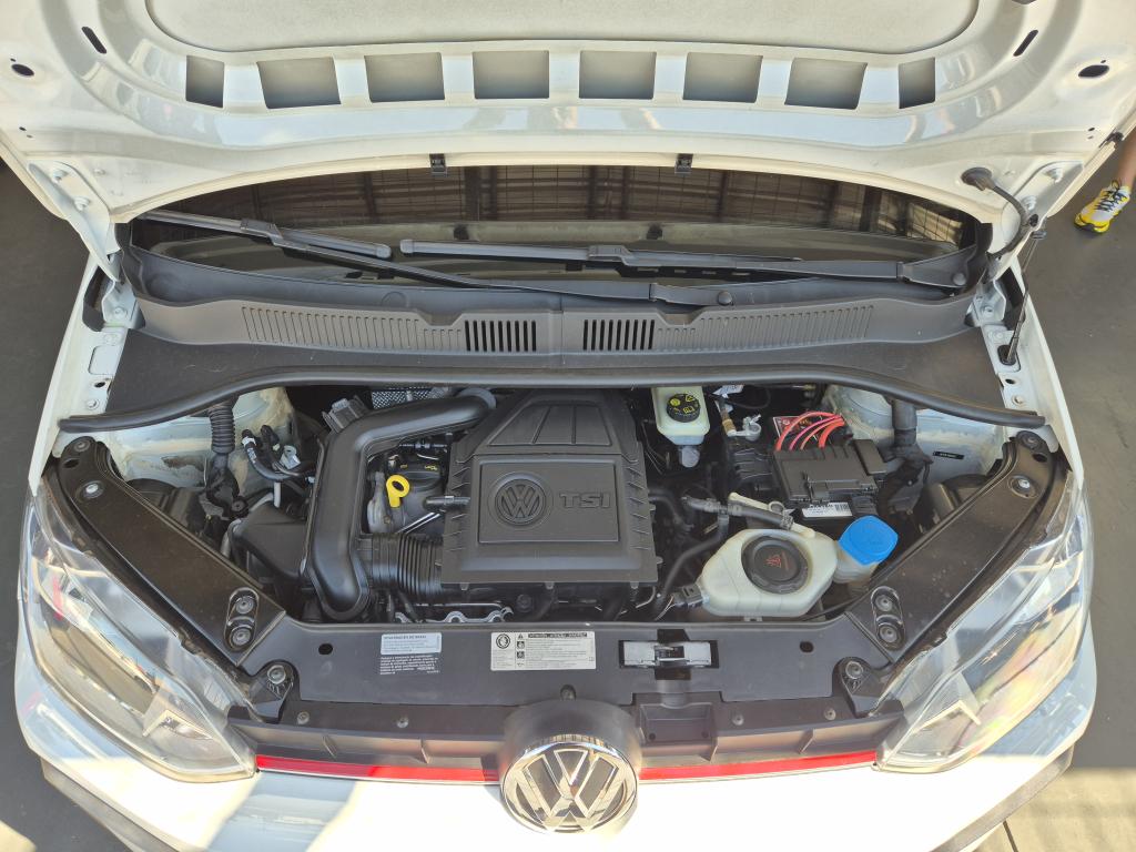 VOLKSWAGEN Cross UP - Foto