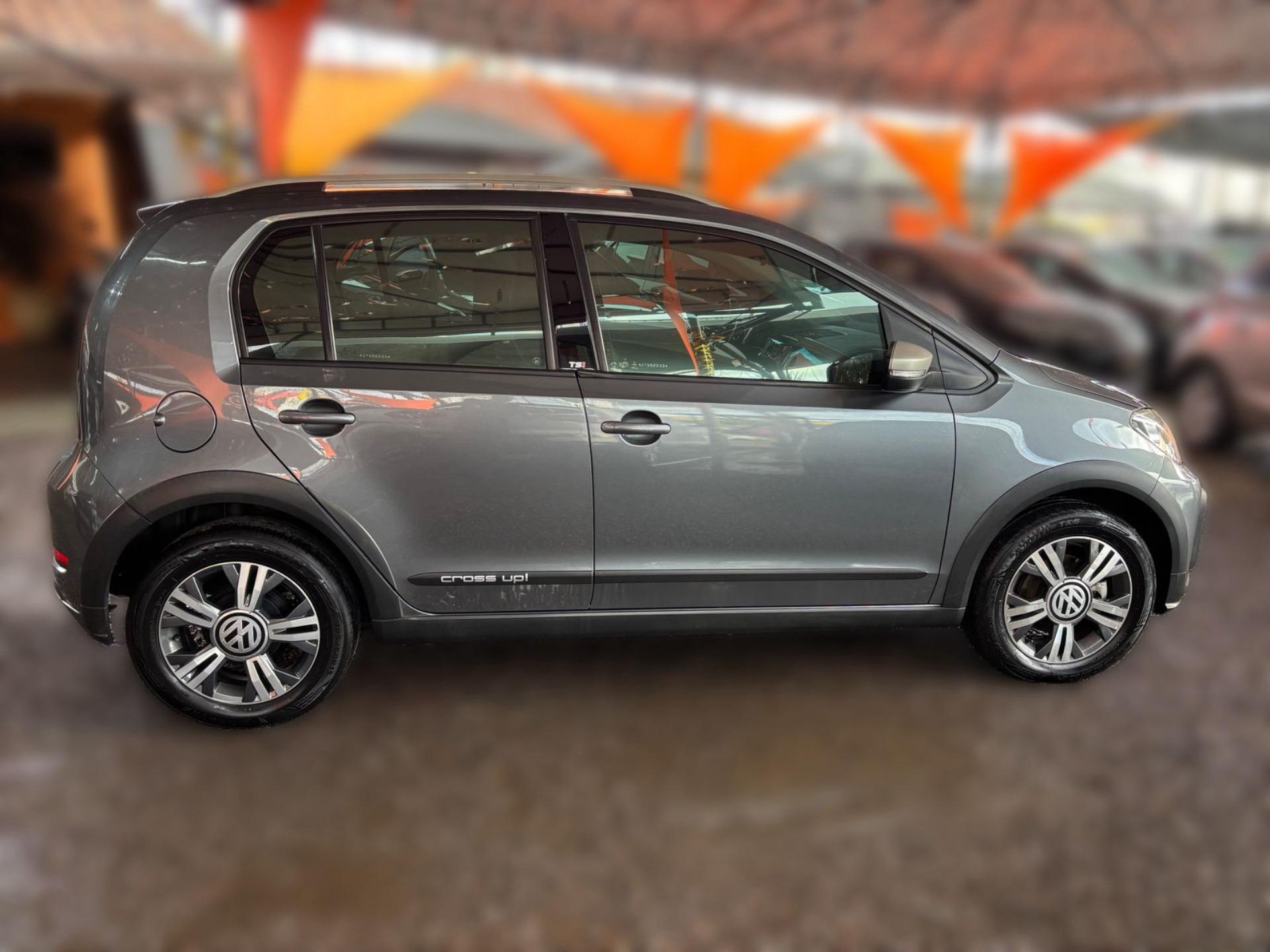 VOLKSWAGEN Cross UP - Foto