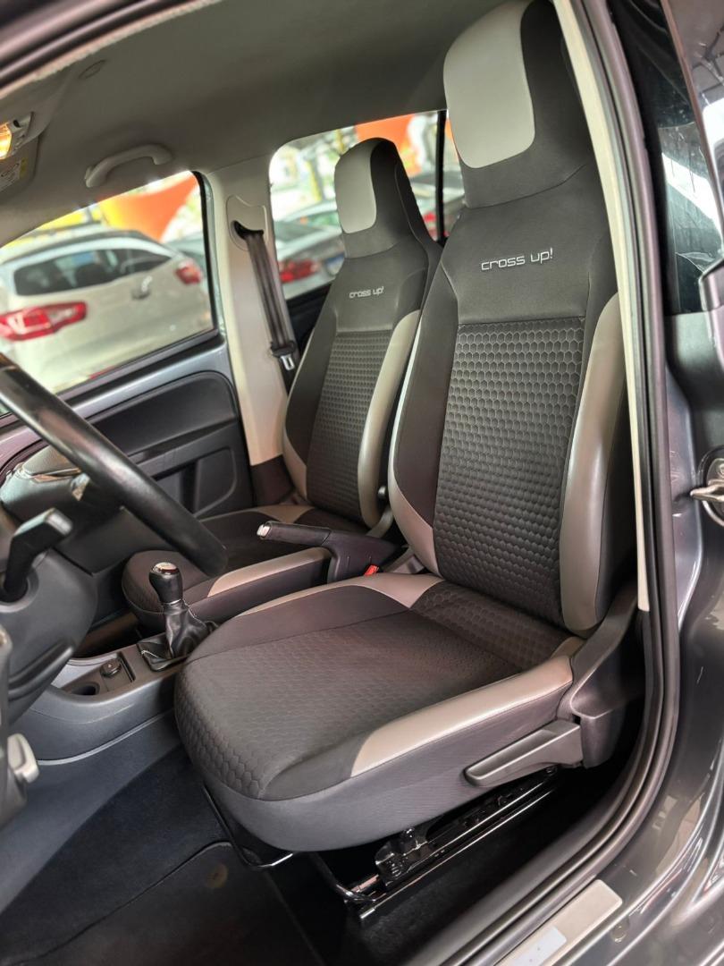 VOLKSWAGEN Cross UP - Foto