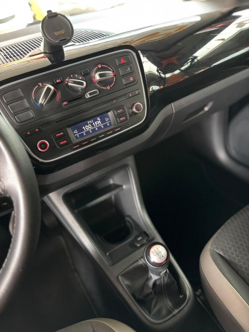 VOLKSWAGEN Cross UP - Foto