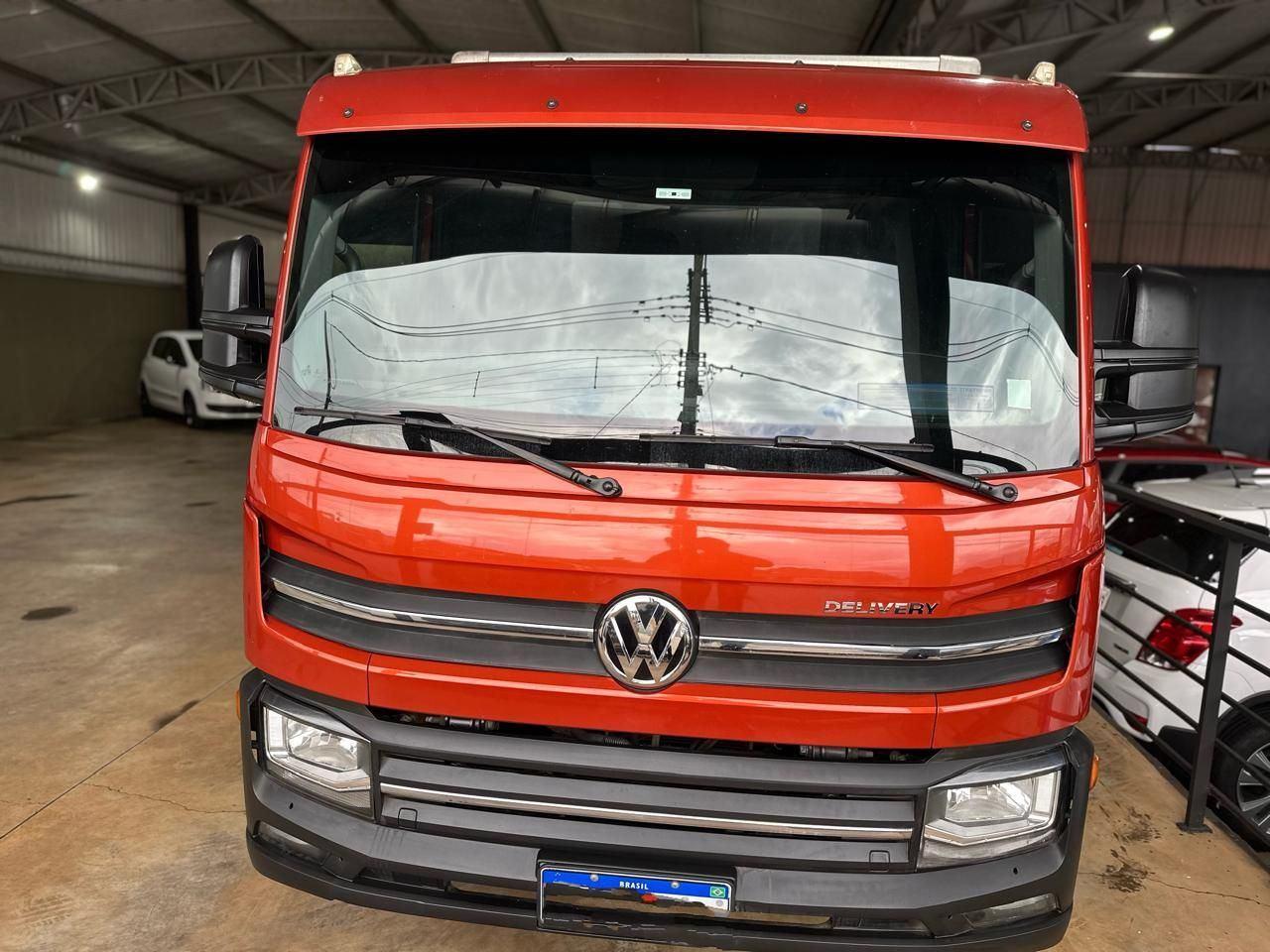 VOLKSWAGEN Delivery - Foto