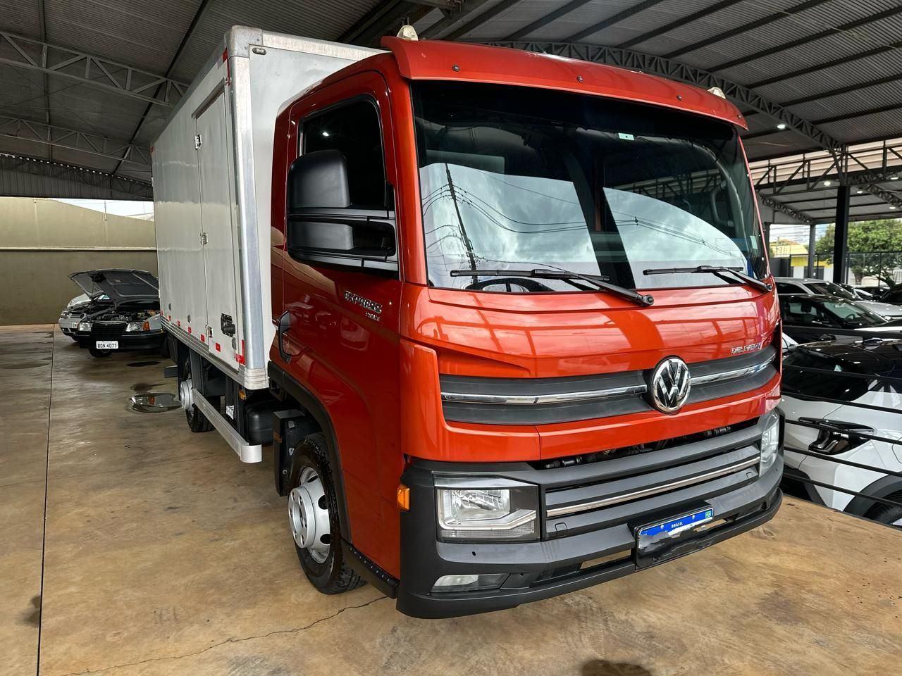 VOLKSWAGEN Delivery - Foto