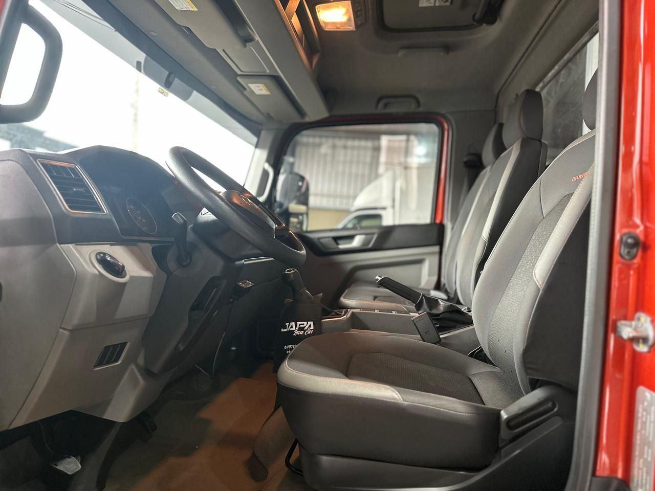 VOLKSWAGEN Delivery - Foto