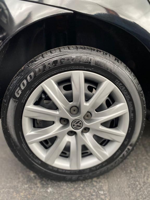 VOLKSWAGEN Fox - Foto