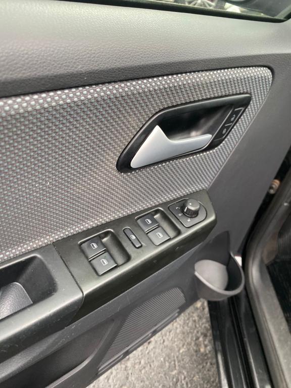 VOLKSWAGEN Fox - Foto