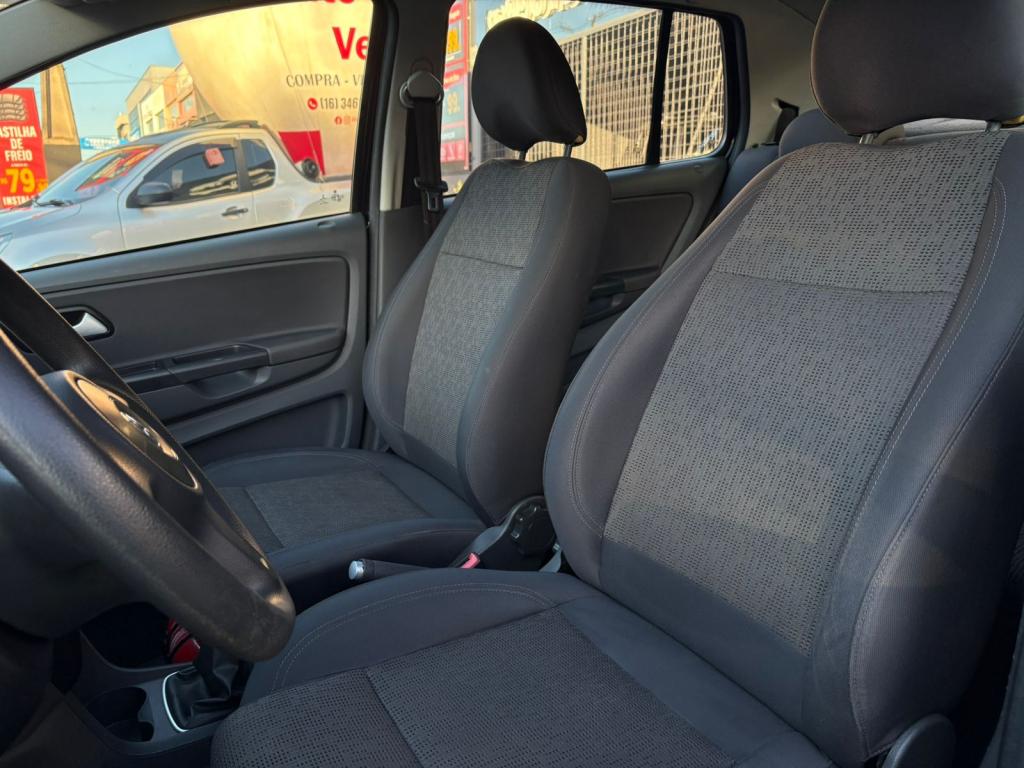 VOLKSWAGEN Fox - Foto