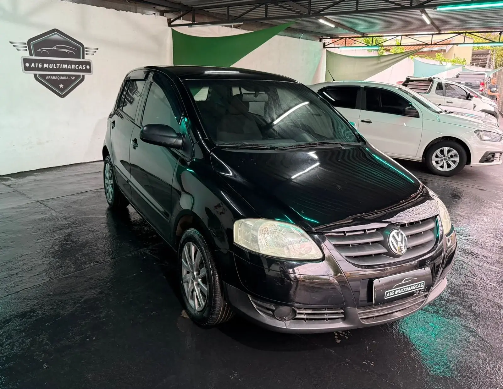 VOLKSWAGEN Fox - Foto