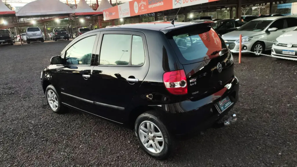 VOLKSWAGEN Fox - Foto