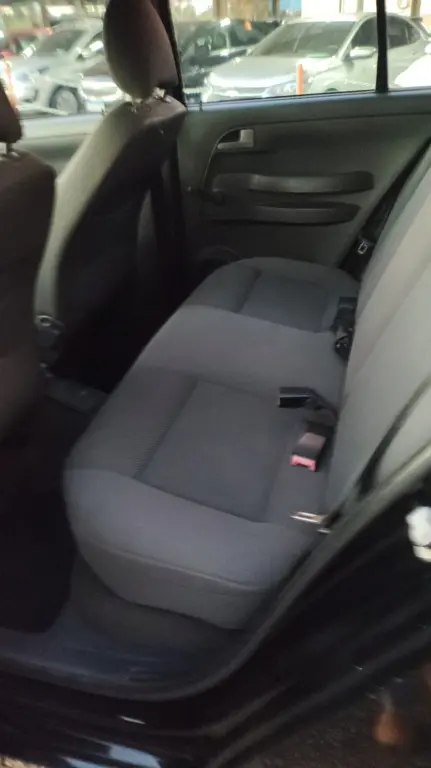 VOLKSWAGEN Fox - Foto