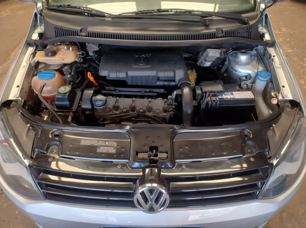 VOLKSWAGEN Fox - Foto