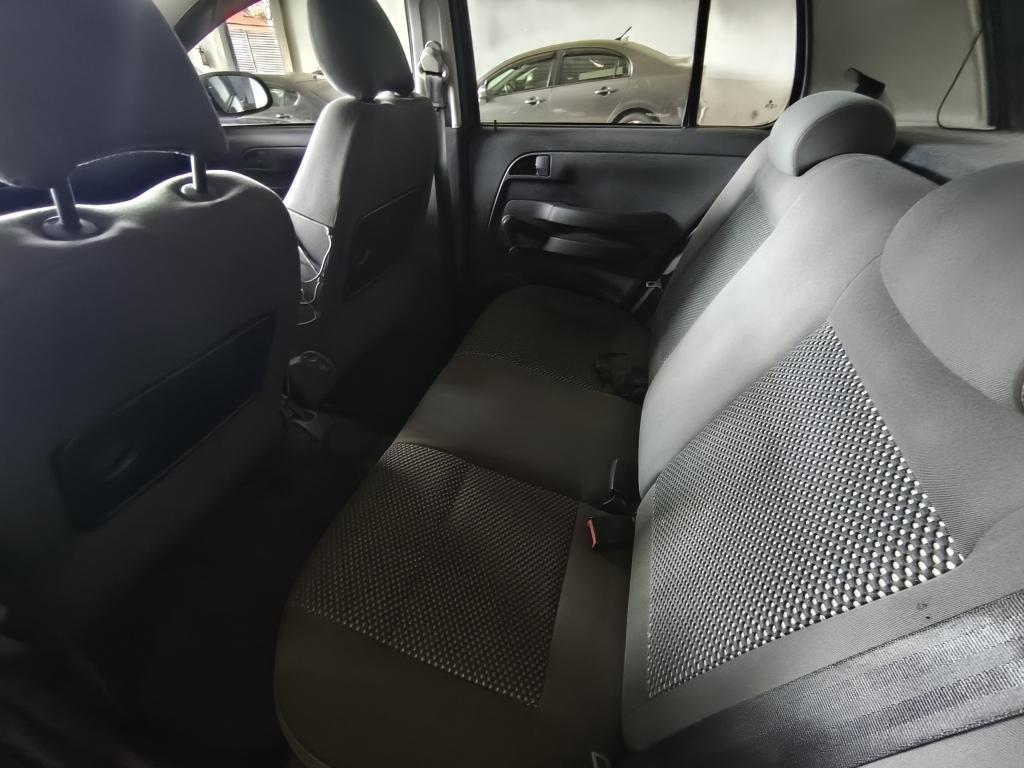 VOLKSWAGEN Fox - Foto