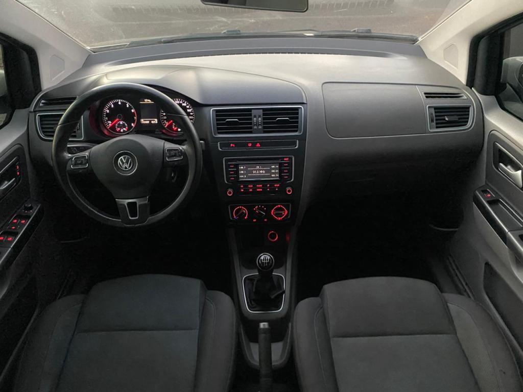 VOLKSWAGEN Fox - Foto