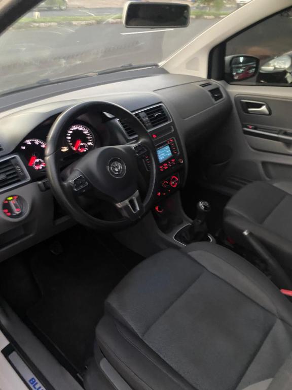 VOLKSWAGEN Fox - Foto