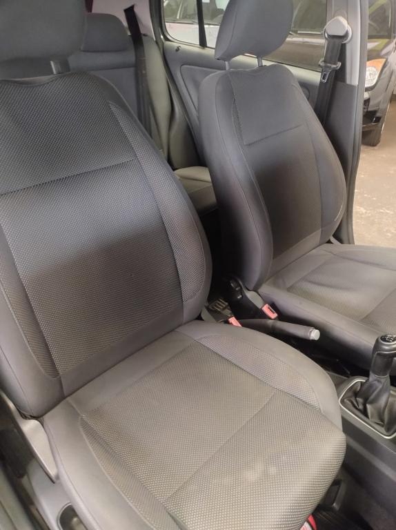VOLKSWAGEN Fox - Foto