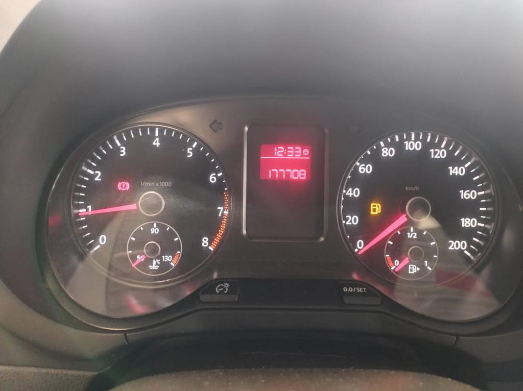 VOLKSWAGEN Fox - Foto