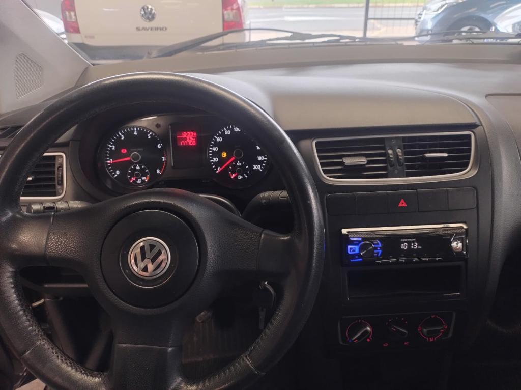VOLKSWAGEN Fox - Foto